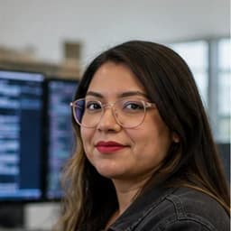 Representative portrait of Elena García