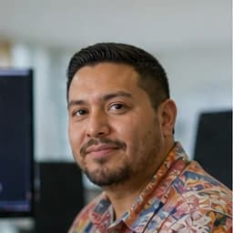 Representative portrait of Gustavo Rocha